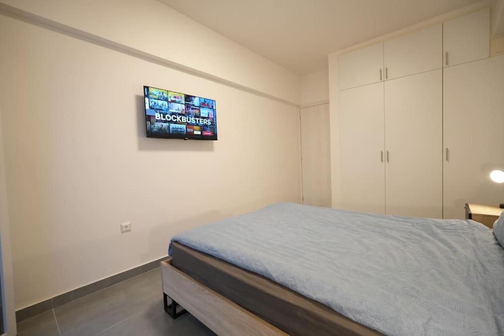 Comfortable Hideaway Apartment Атина Екстериор снимка